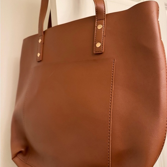 Handbags - Elegant Brown Tote Bag